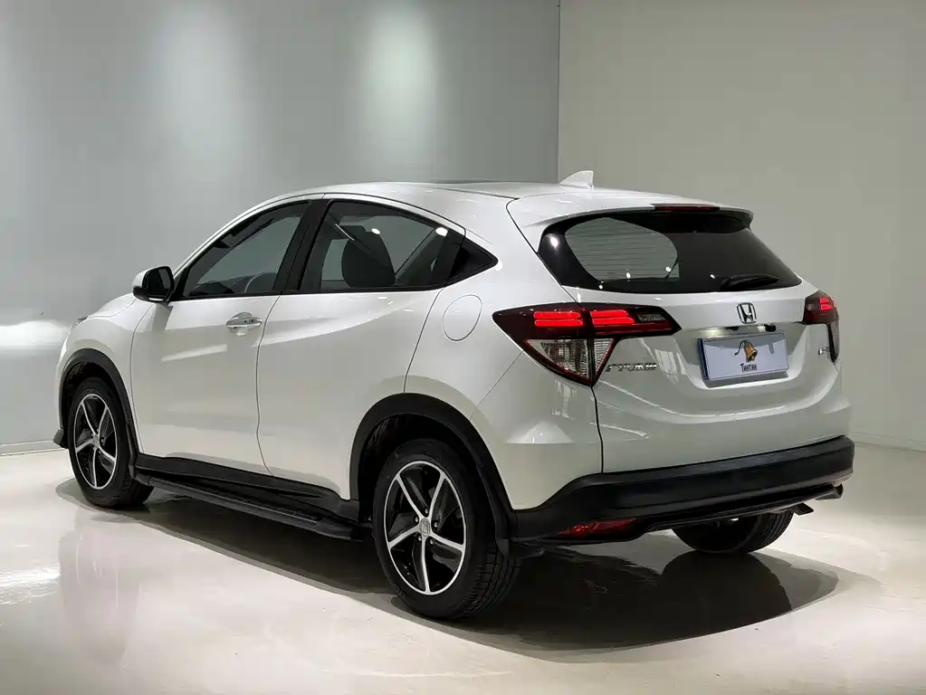 Honda Vezel 2022 — фото 4