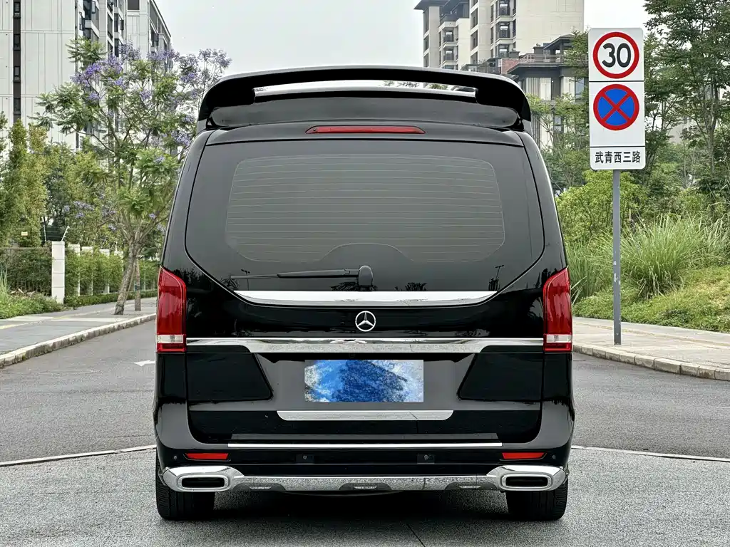 Mercedes-Benz V-Class 2020 — фото 6