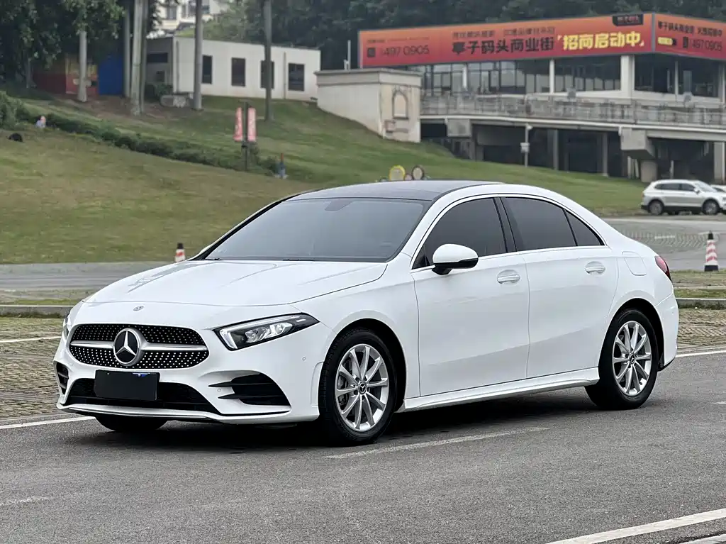 Mercedes-Benz A-Class 2020 — фото 1
