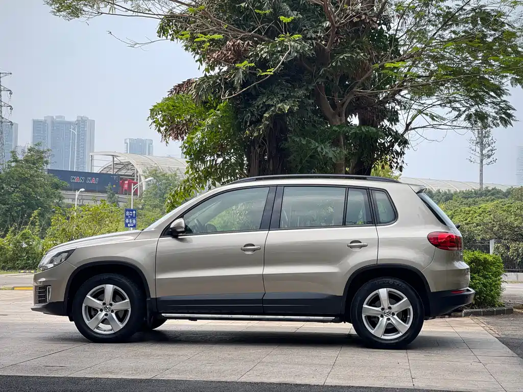 Volkswagen Tiguan 2014 — фото 16