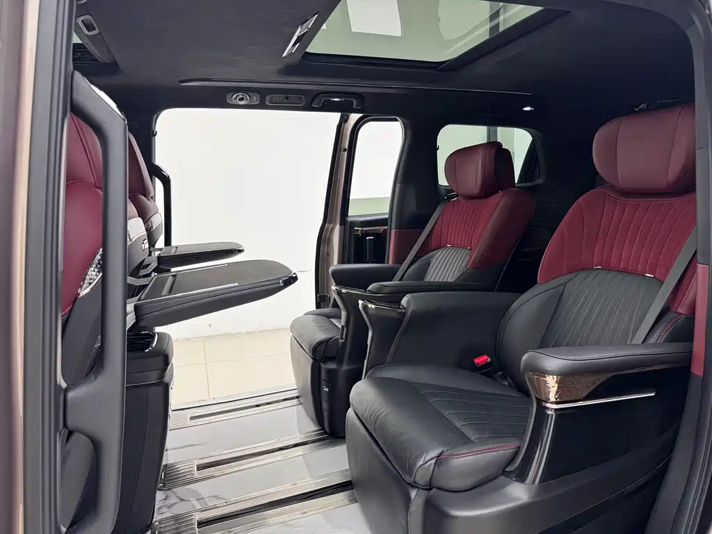 GAC Motor Trumpchi M8 2022 — фото 19