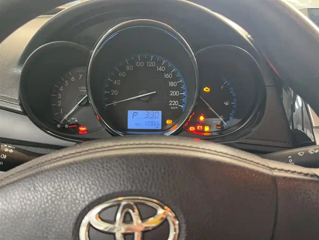 Toyota Vios 2017 — фото 13