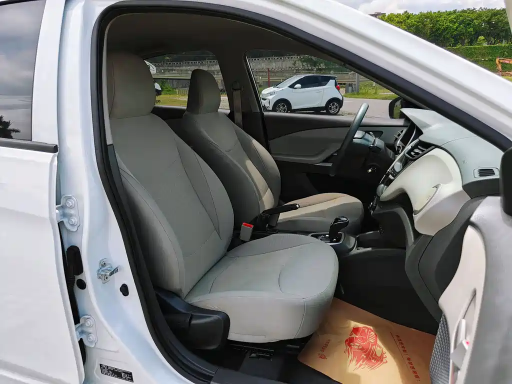 Chevrolet Sail 2015 — фото 15