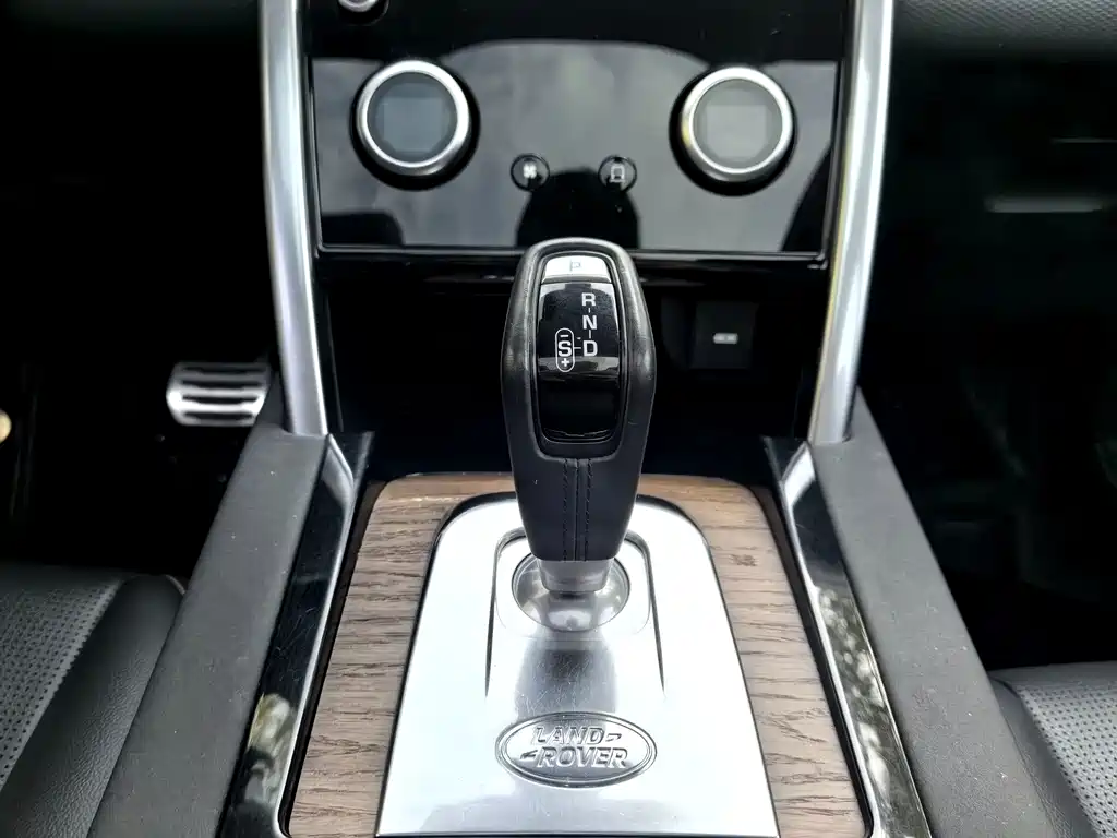 Land Rover Discovery Sport 2020 — фото 9