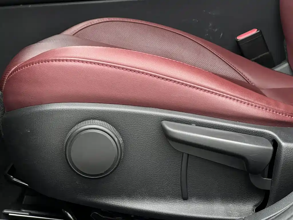 Mazda 3 Axela 2022 — фото 19
