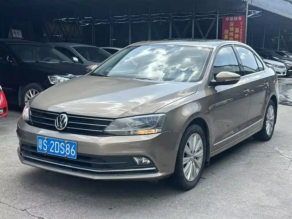 Volkswagen Sagitar 2016