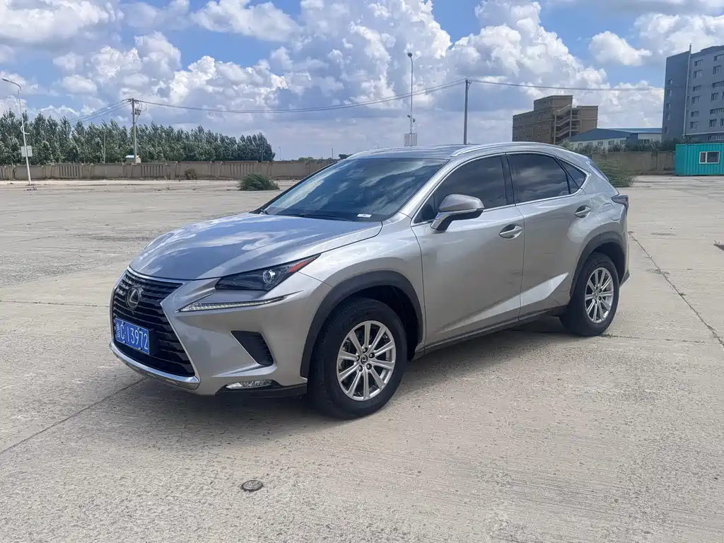 Lexus NX 2021