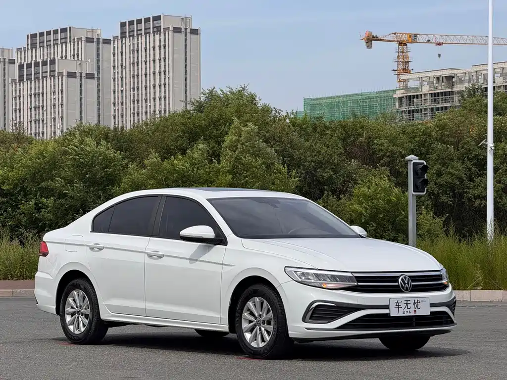 Volkswagen Bora 2023