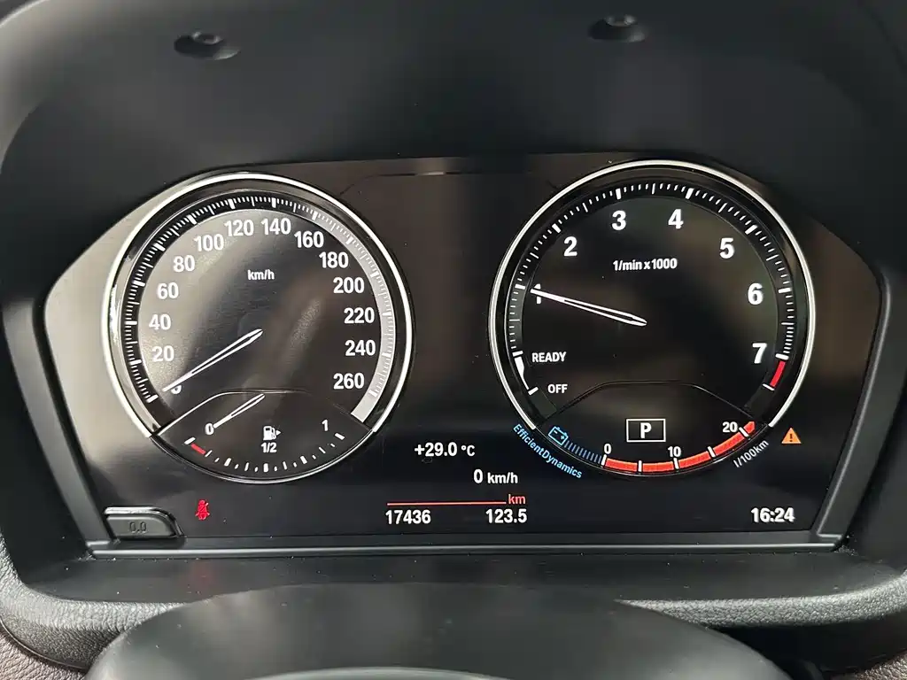 BMW X1 2022 — фото 13