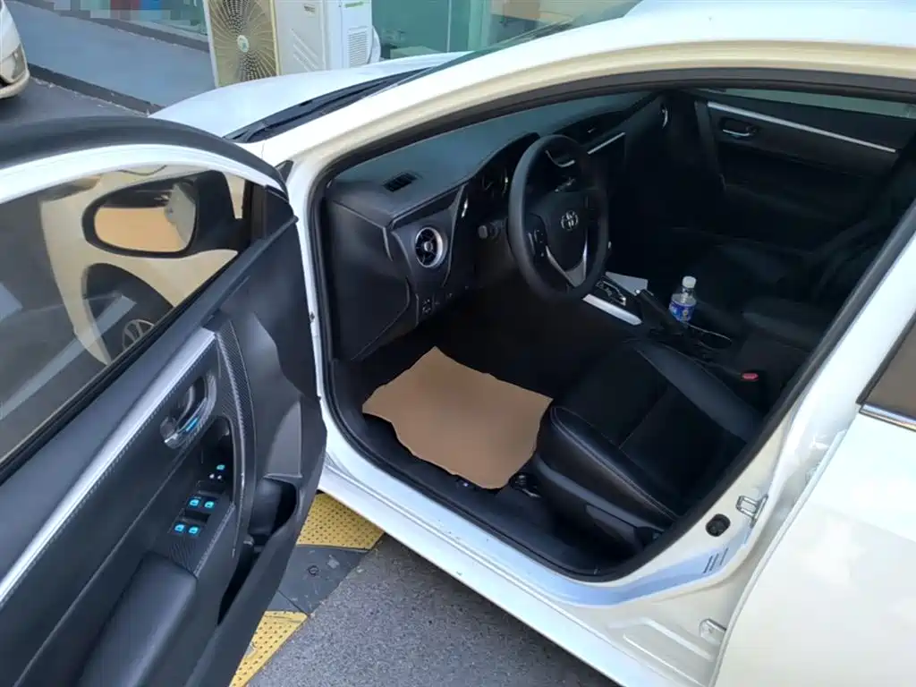 Toyota Corolla 2019 — фото 15