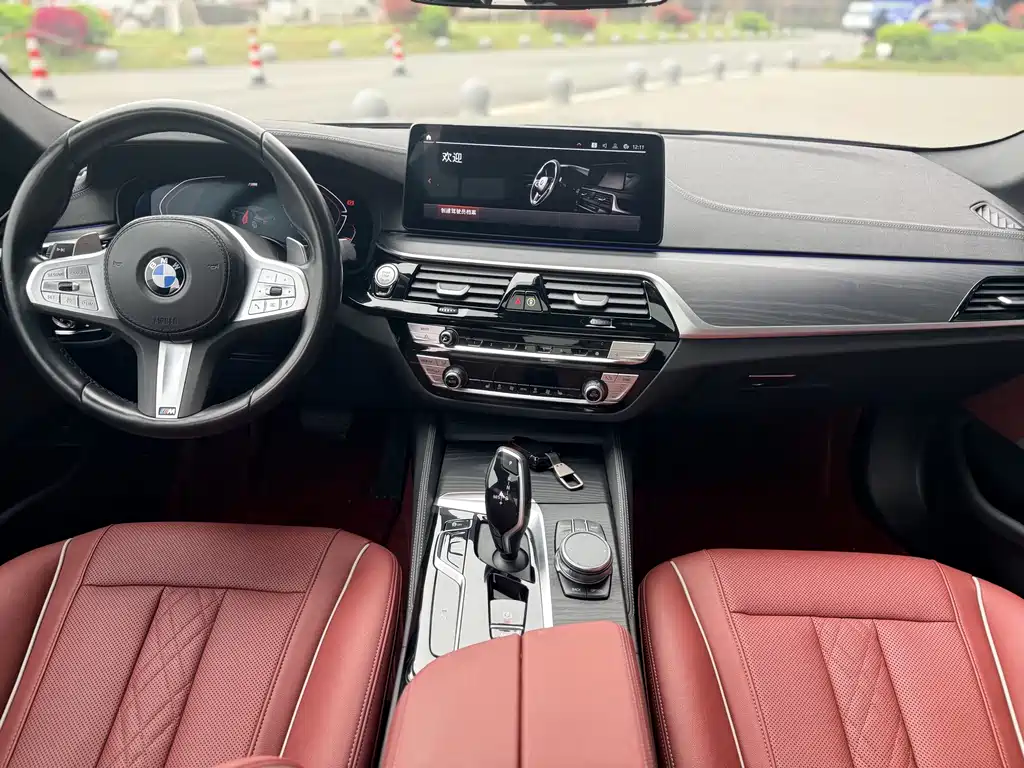 BMW 5 Series 2023 — фото 15