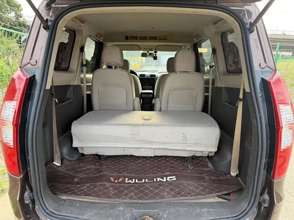 Wuling Hongguang 2018 — фото 10