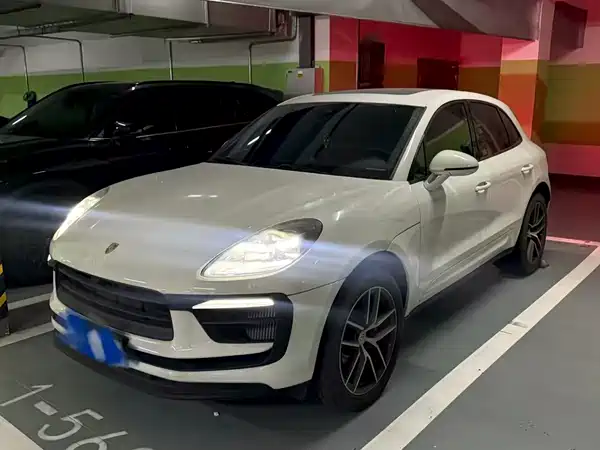 Porsche Macan 2023