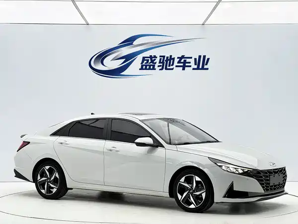 Hyundai Elantra 2023