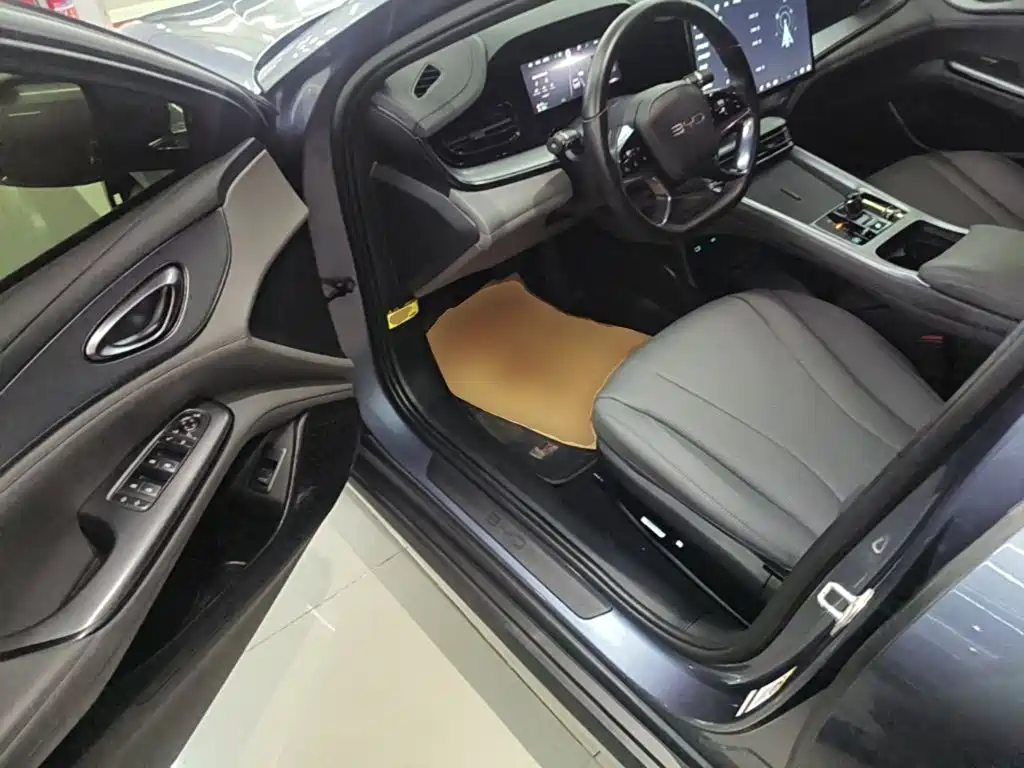 BYD Seal 07 DM-i 2024 — фото 16
