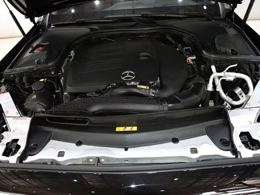 Mercedes-Benz E-Class 2020 — фото 19
