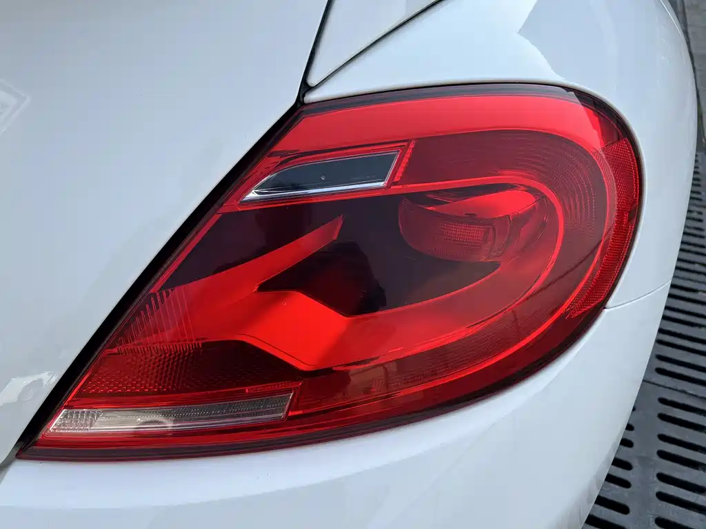 Volkswagen Beetle 2014 — фото 19
