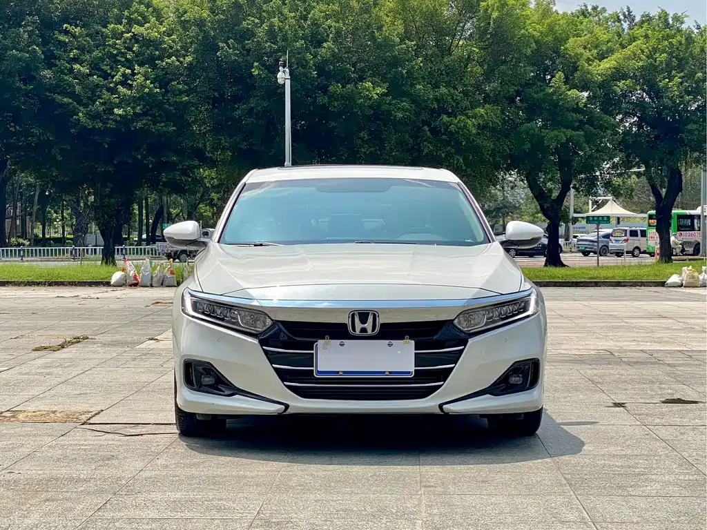 Honda Accord 2023 — фото 2