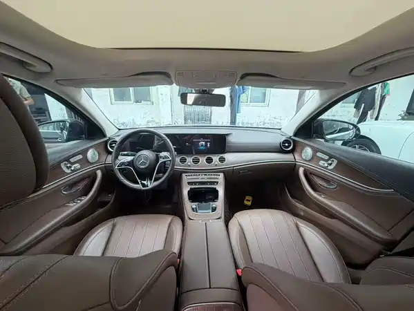 Mercedes-Benz E-Class 2023