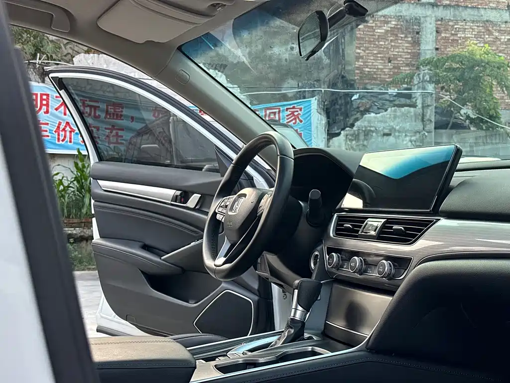 Honda Accord 2023 — фото 15
