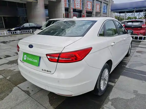Ford Escort 2016