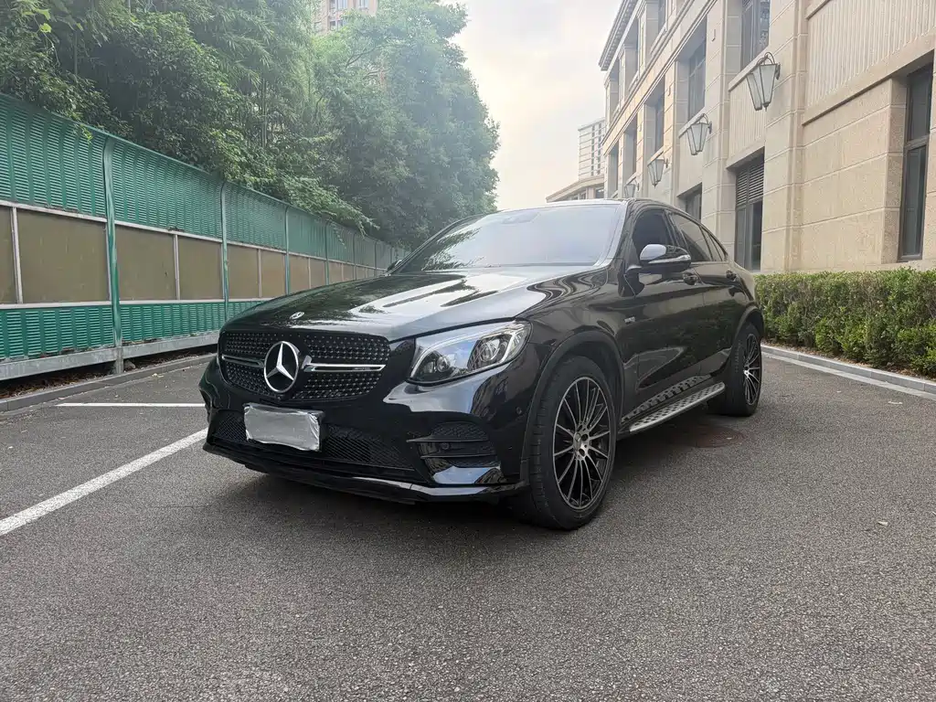 Mercedes-Benz GLC Coupe AMG 2018 — фото 1