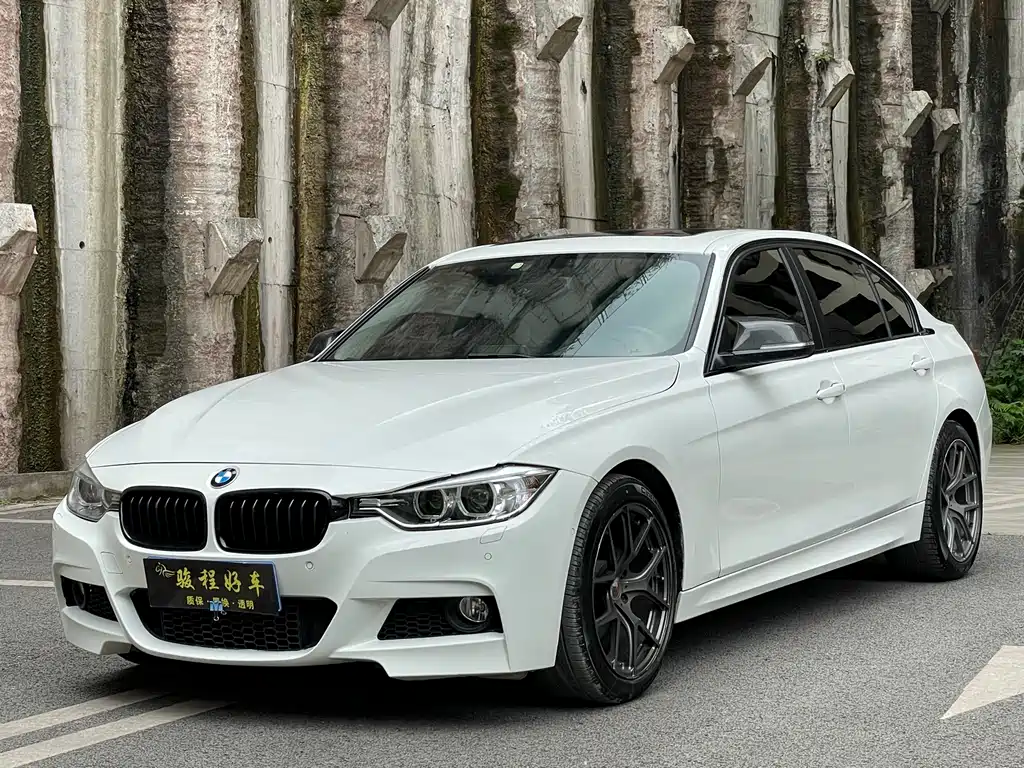 BMW 3 Series 2015 — фото 1