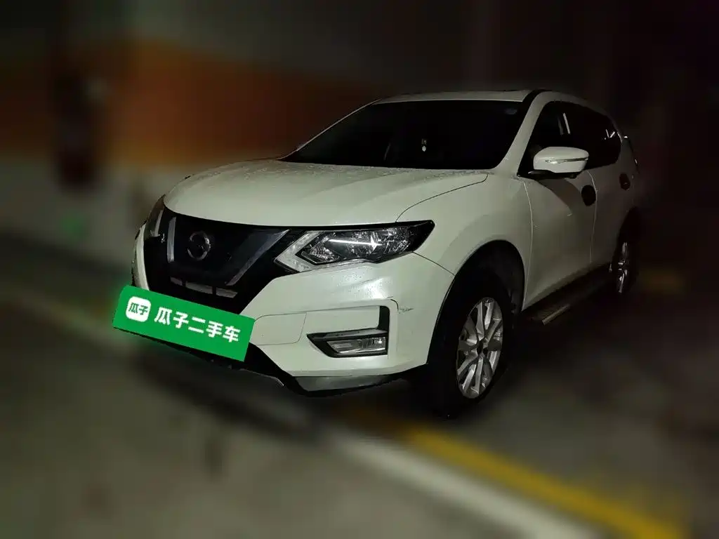 Nissan X-Trail 2017 — фото 1
