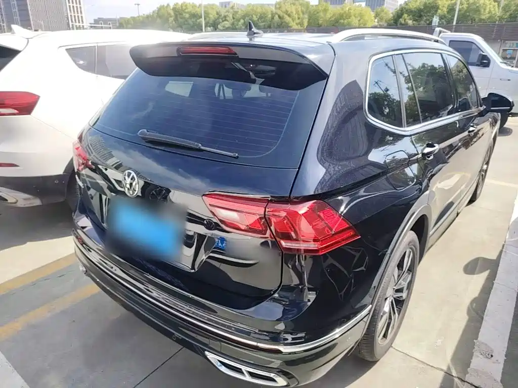 Volkswagen Tiguan L 2024