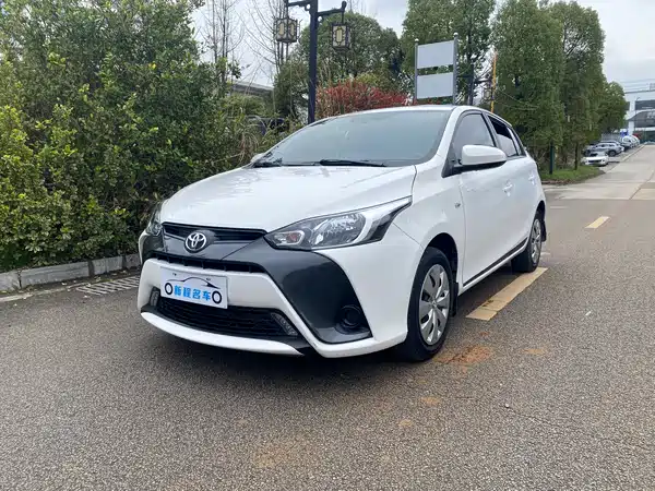 Toyota Yaris L 2020