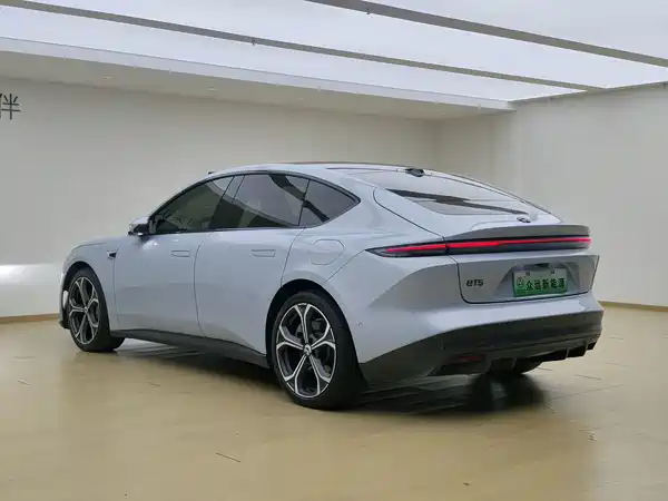 NIO ET5 2023