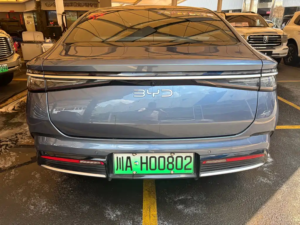 BYD Seal 07 DM-i 2025 — фото 9