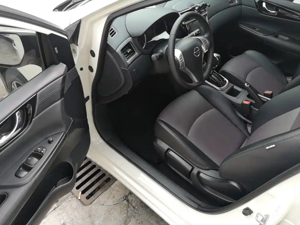 Nissan Tiida 2020 — фото 16