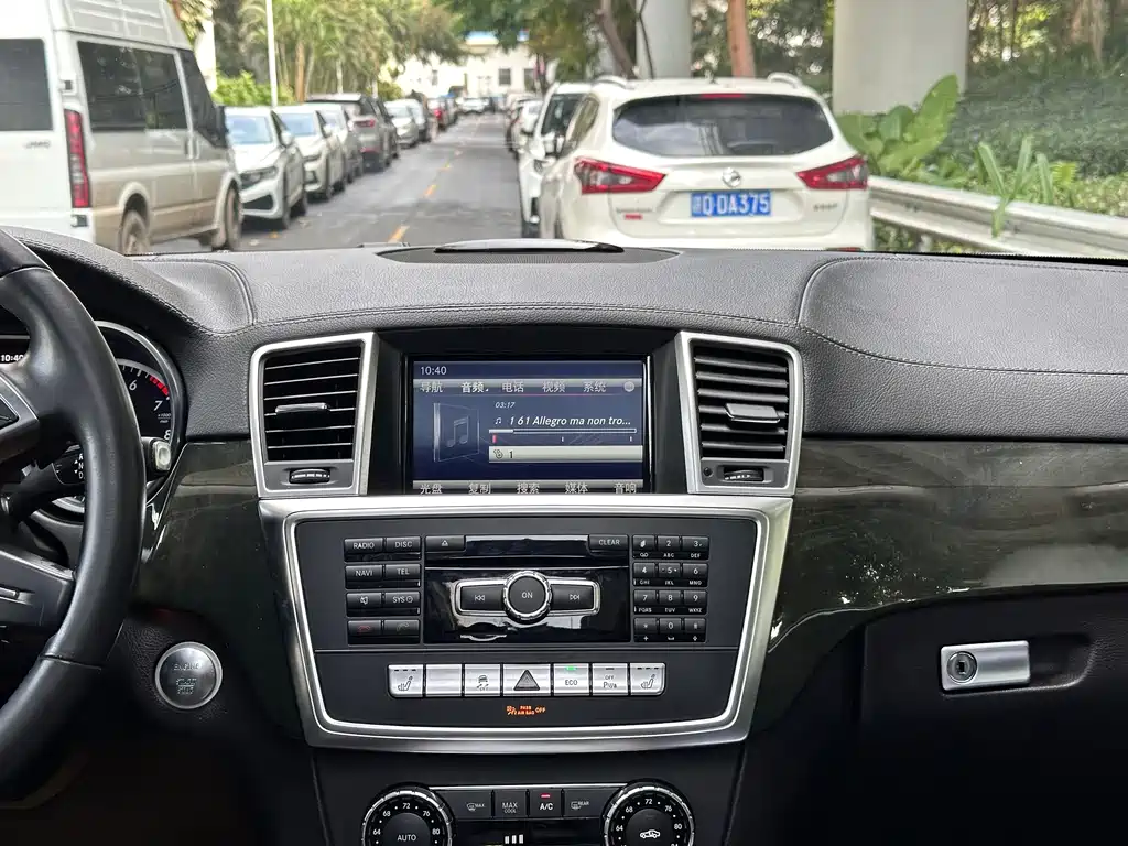 Mercedes-Benz GL-Class 2015 — фото 17