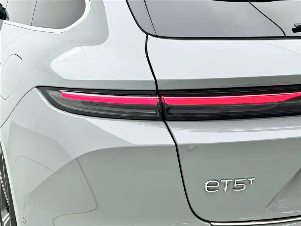 NIO ET5T 2024