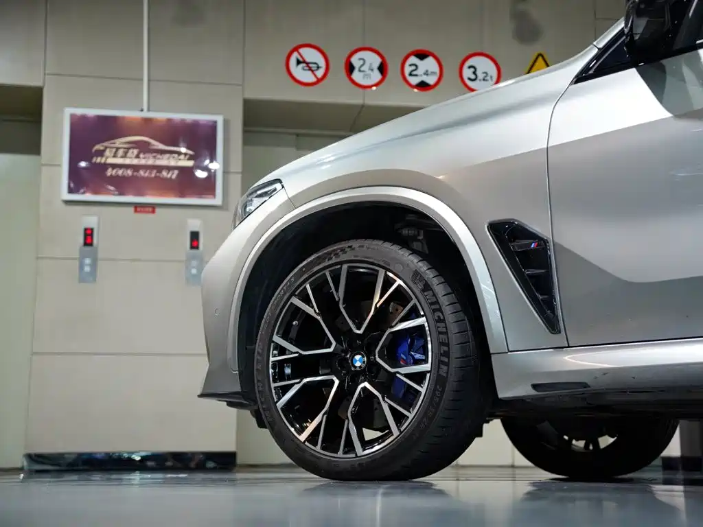 BMW X5 M 2022 — фото 56