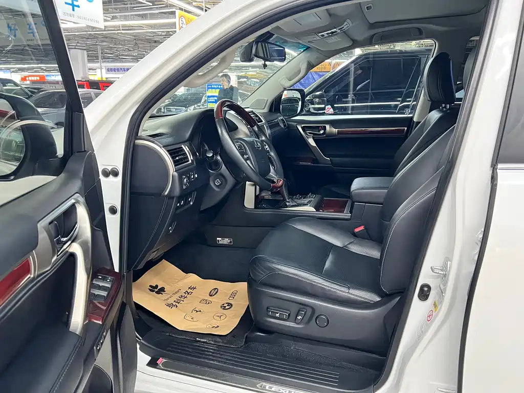 Lexus GX 2013