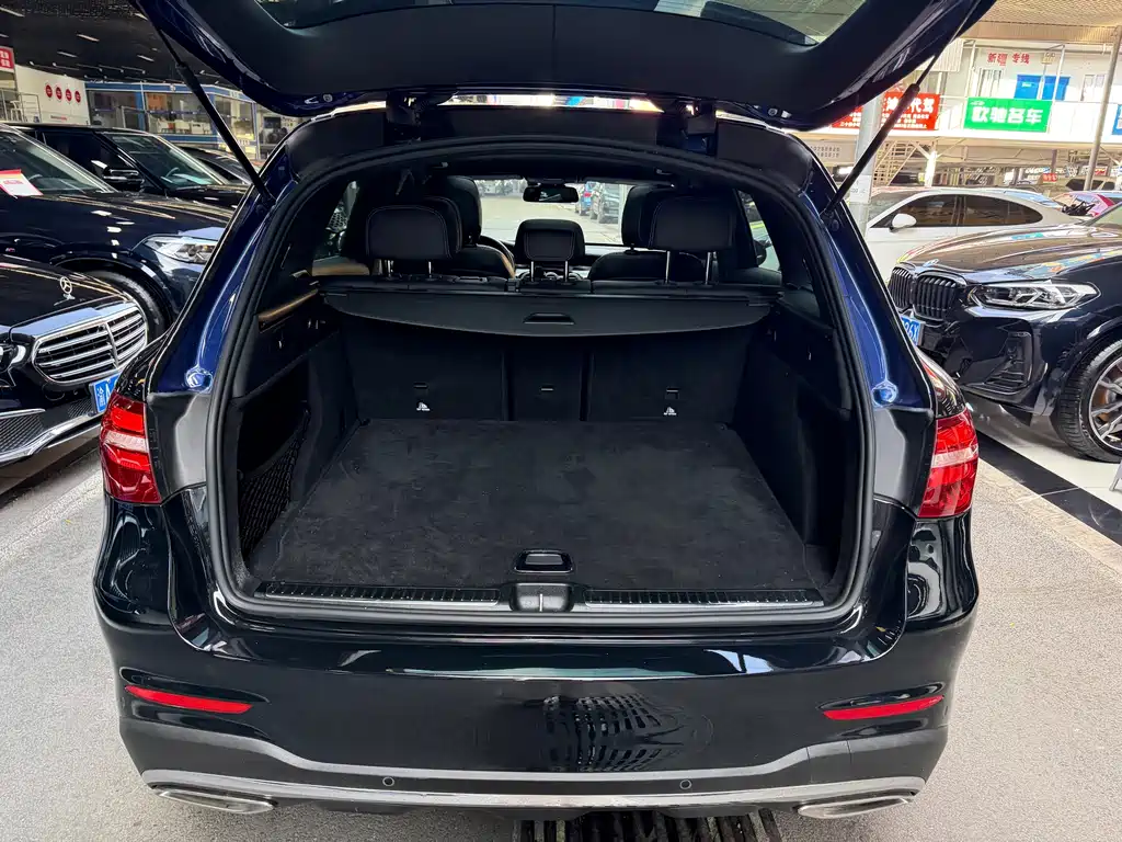 Mercedes-Benz GLC 2018 — фото 28