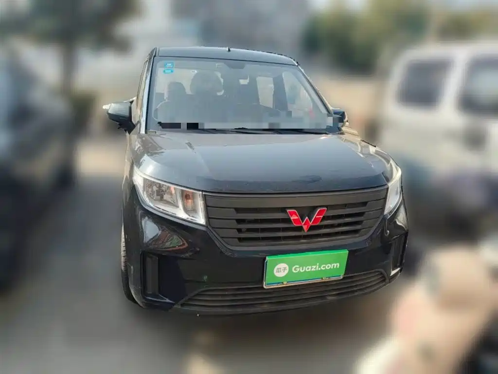 Wuling Hongguang PLUS 2020 — фото 23