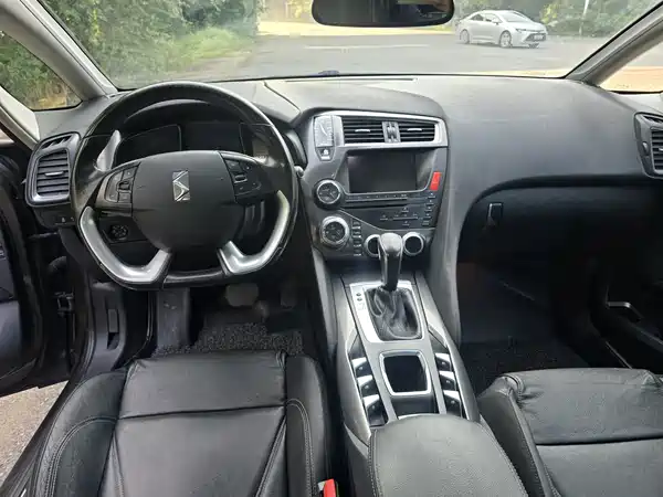 DS 5 2014