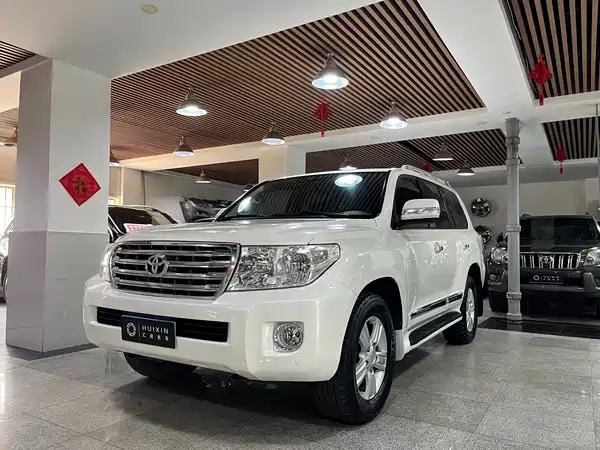 Toyota Land Cruiser 2015
