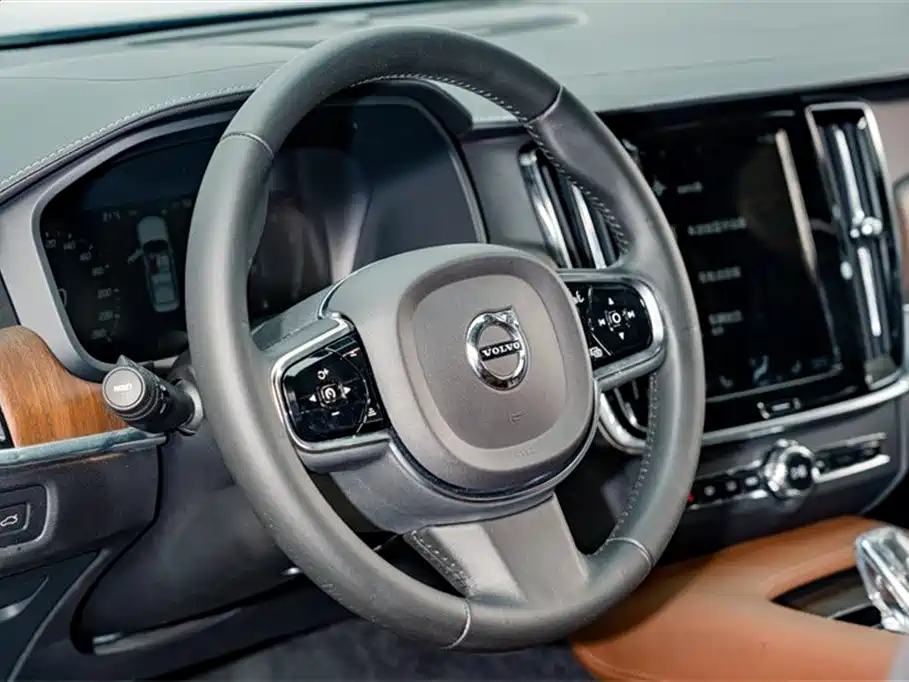 Volvo S90 2021 — фото 9