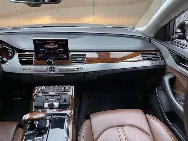 Audi A8 2012