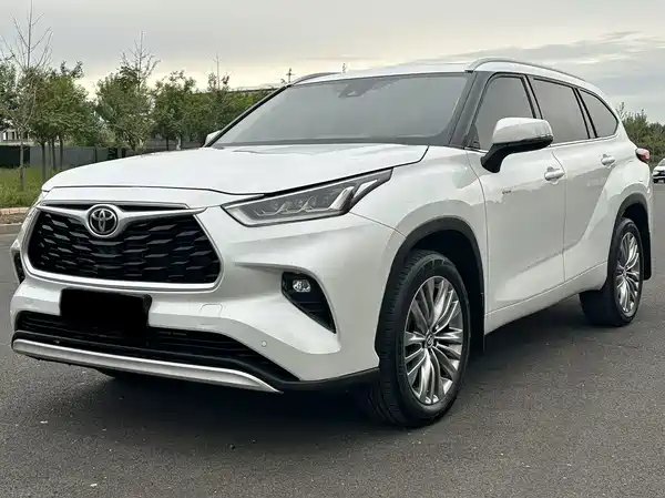 Toyota Highlander 2025