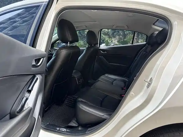 Mazda 3 Axela 2017