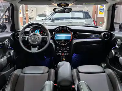 MINI MINI 2024