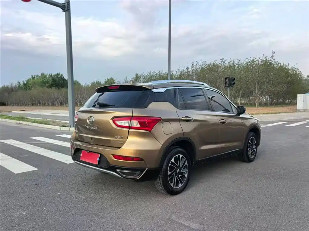 GAC Motor Trumpchi GS4 2016 — фото 7