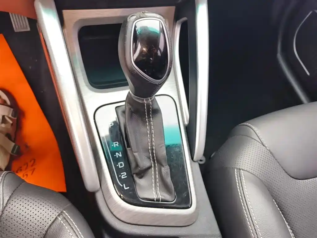 Geely Vision X3 2018 — фото 14