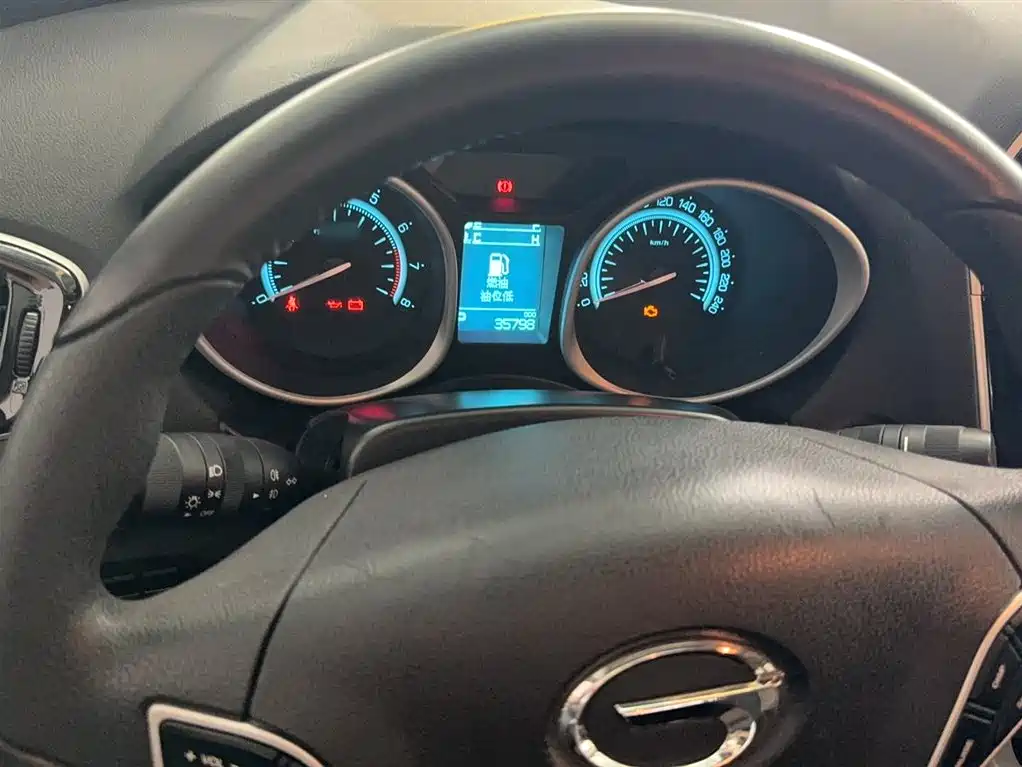 GAC Trumpchi GS5 Super 2015 — фото 6