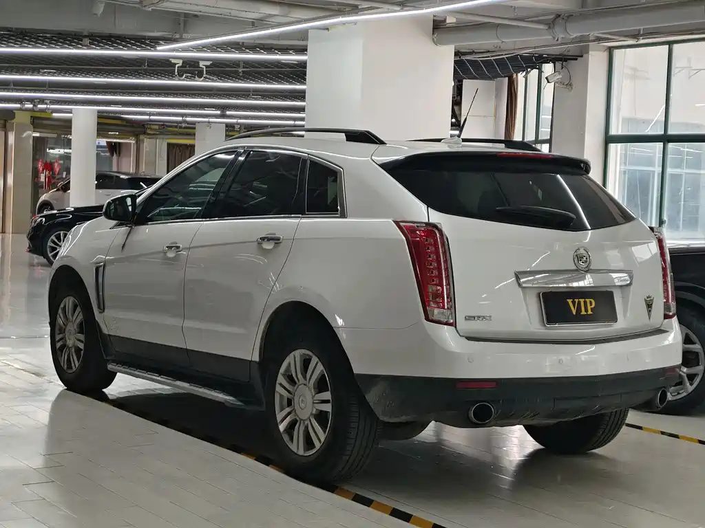 Cadillac SRX 2015 — фото 5